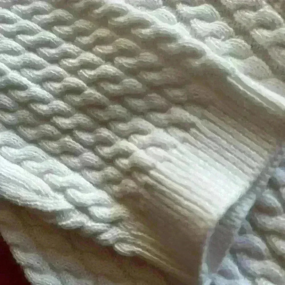 Baby and me sweater size 6 M​​​​​​​​​​​​​​​​​​​​​ - Picture 4 of 6